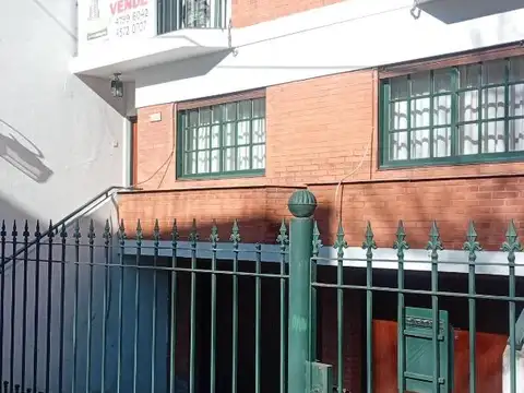 HERMOSA CASA EN PH COCHERA¡CON ESPECTACULAR PARQUE! 216 M2