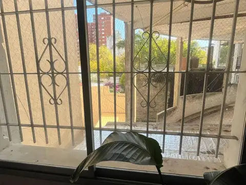 Oficina 4 ambientes con 1 baño