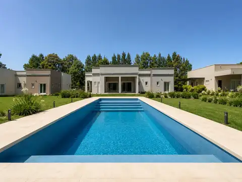 Casa  en Venta en Casuarinas del Pilar, Zelaya, Pilar
