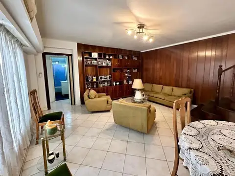 Depto Tipo Casa en Venta de 3 dormitorios
