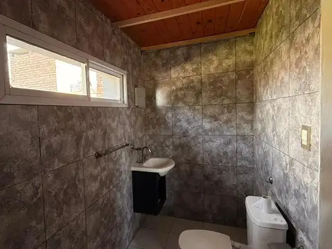 Casa 3 ambientes con 2 baños