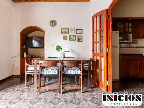 Departamento 4 ambientes con 2 baños