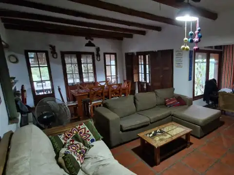 Casa country cinco lomas en venta 4 dorm y pileta.