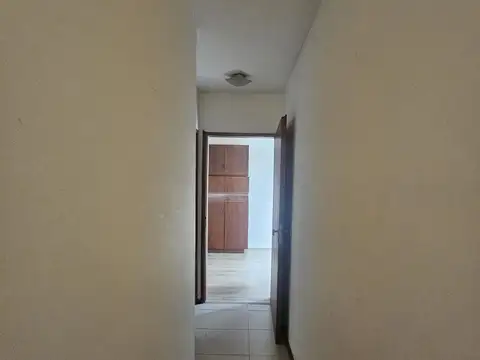 Alberdi, Bv. Rondeau 1400, casa 2 plantas, excelente estado, 4 dormitotiorios.