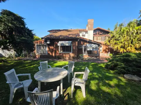 Casa en Venta en Villa Santos Tesei, USD 269.000