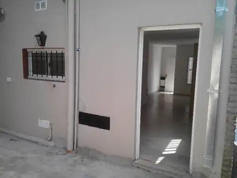 DEPTO 3 AMB TIPO DUPLEX con cochera SIN EXPENSAS .Complejo con piscina TACUARI 255 TIGRE