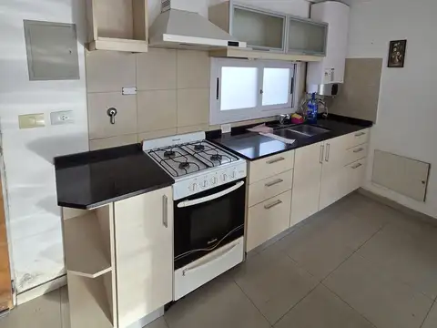 Departamento 3 amb con cochera en alquiler