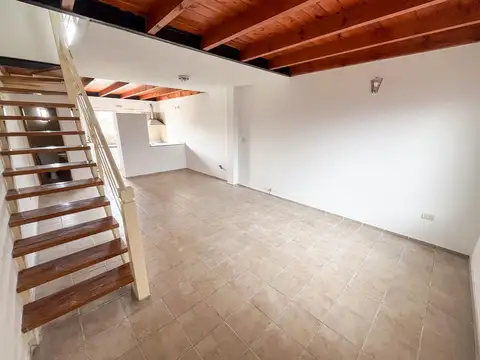 Departamento en Alquiler en Villa Gobernador Galvez, $ 560.000