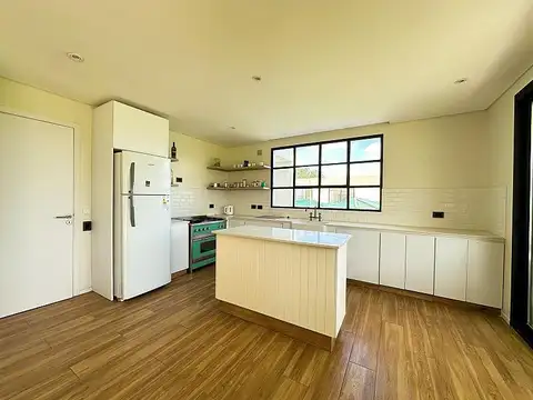 Casa en Venta en La Magdalena, USD 270.000