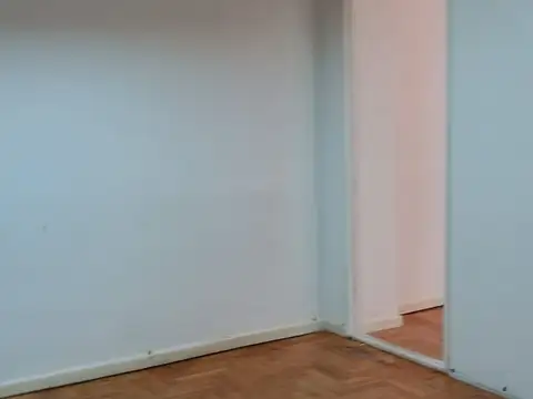 Oficina 3 ambientes con 2 baños