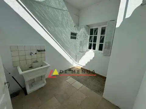 Depto Tipo Casa en Alquiler de 1 dormitorio