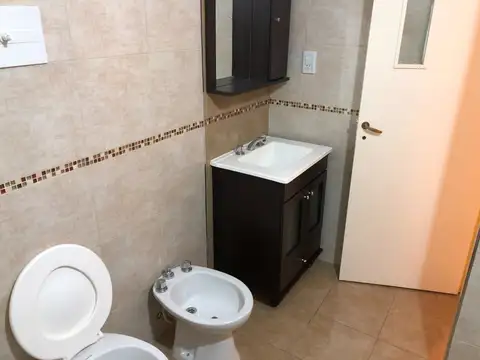 Departamento 5 ambientes con 1 baño