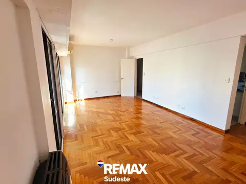 Departamento en Alquiler con 1 cocheras
