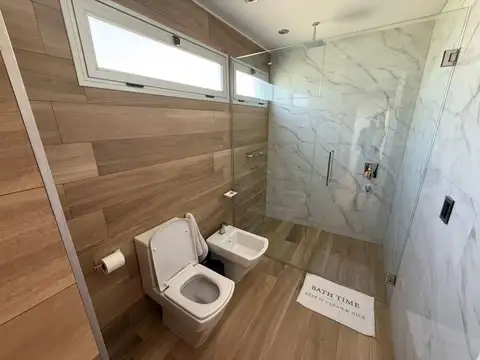 Casa en Venta en Luzuriaga, USD 500.000