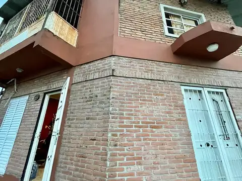 CASA EN VENTA 4 DORMITORIOS LAS TALITAS