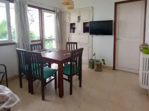 Casa 7 ambientes con 3 baños