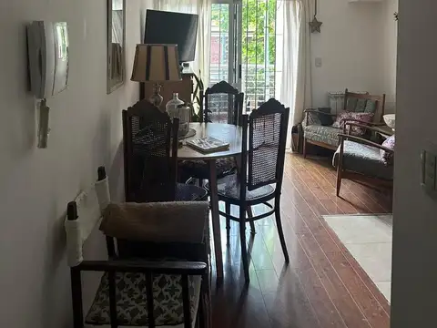 Impecable Dúplex 2 Ambientes con parrilla propia