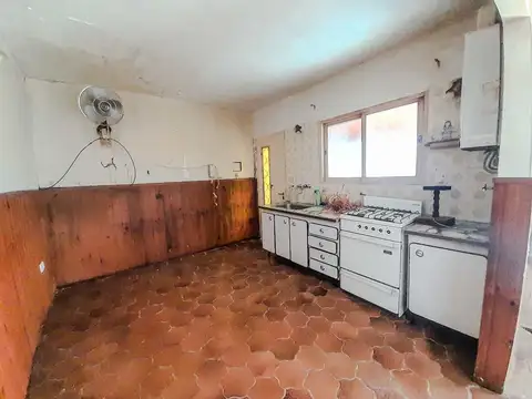 PH VENTA A RECICLAR LOS HORNOS 2 DORMITORIOS