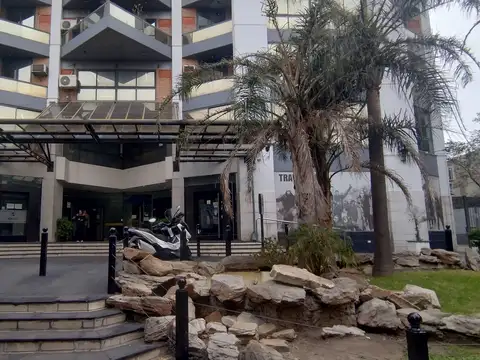 Departamento de tres ambientes en el centro de San Justo en las Torres Gemelas.