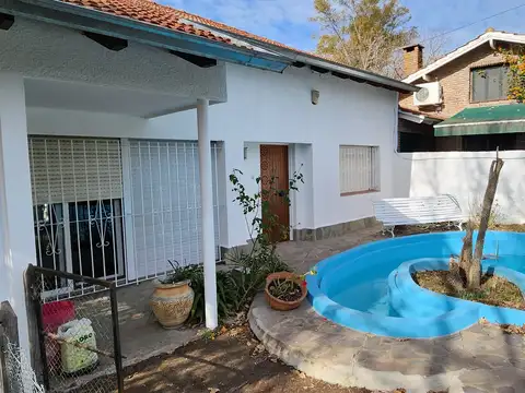 Casa en Venta en Manuel B Gonnet, USD 205.000