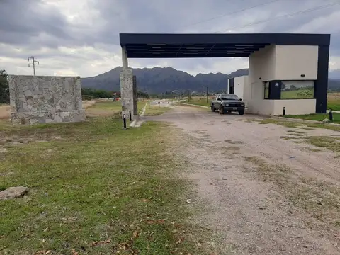 Terreno en Venta en Juana Koslay, USD 27.000