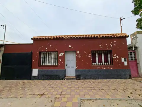 VENTA CASA A RECICLAR A METROS DE PALMARES MALL