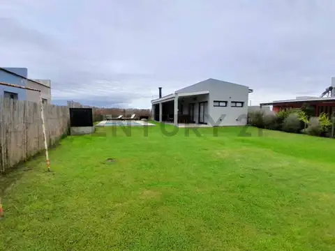 Casa en Venta en Barrio Las Luciernagas