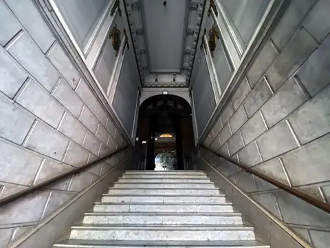 Oficina en Alquiler 100 años