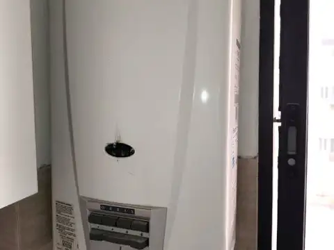 DEPARTAMENTO 2 AMBIENTES EDIFICIO CON PISCINA, QUINCHO Y SEGURIDAD. SAN MARTIN 948 AVELLANEDA