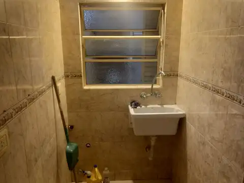 Del Tigre 3900, Piso PB