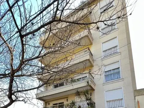 Diagonal Brown 1525 , Piso 2