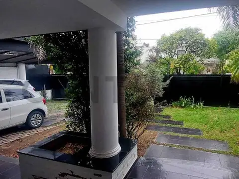 Jose Esteban Bustos 2000, Piso 0