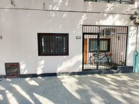 Venta PH 3 ambientes con patio! Entrada independiente