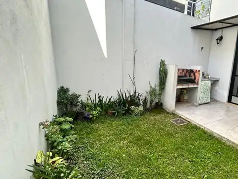 Depto Tipo Casa en Venta 7 años