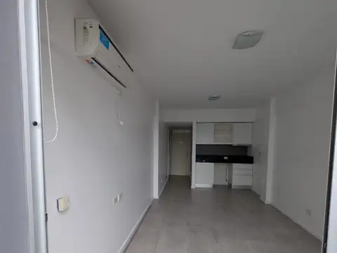 Julian Alvarez 1674 , Piso 4