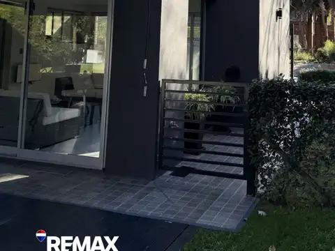 Casa 7 ambientes con 2 baños