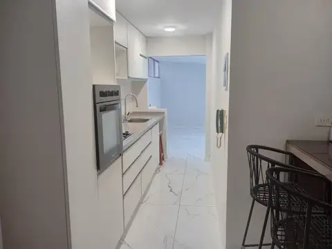 Departamento en Venta en Olivos Vías/Río, USD 229.000