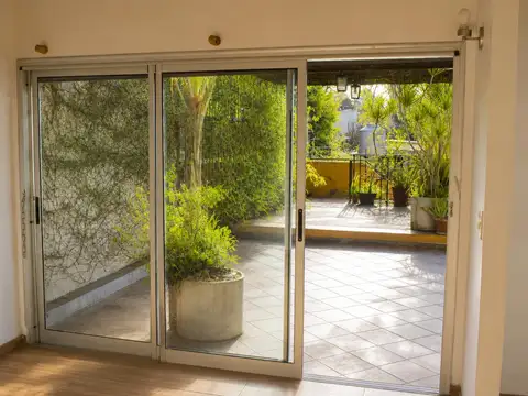 Depto Tipo Casa en Venta de 3 ambientes