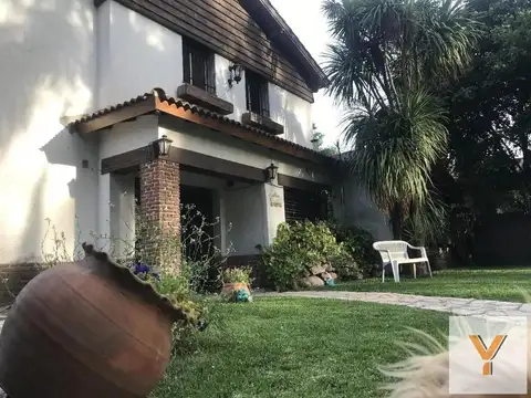 Casa en Venta al Este