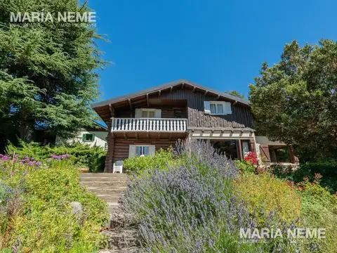 Casa en Venta con 1 cochera