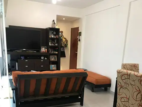 Temple 2600, Piso 4