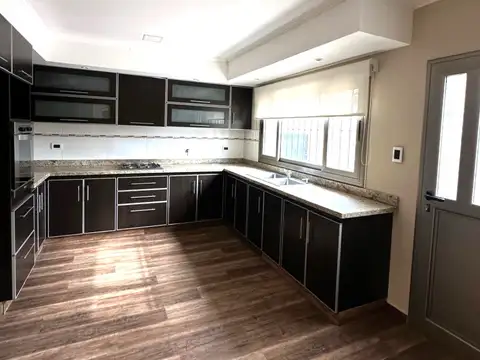 Casa en Venta en San Antonio de Areco, USD 198.000