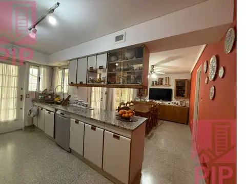 Casa en Venta en Haedo, USD 350.000