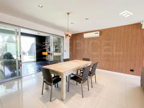 Casa en Venta en Los Naranjos, USD 360.000