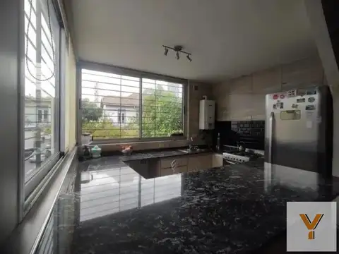 Depto Tipo Casa en Venta de 3 dormitorios