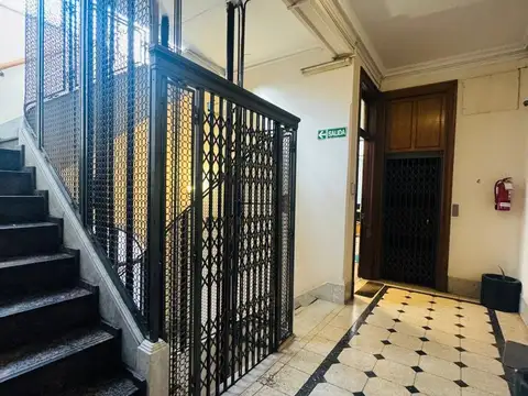 VENTA OFICINA CENTRO EDIFICIO MINETTI SEGURIDAD