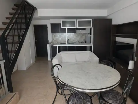 Depto Tipo Casa en Venta en Mataderos, USD 95.000
