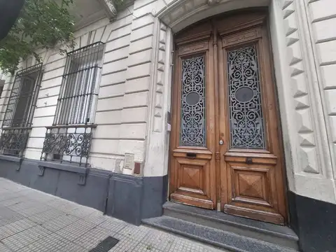 depto 3 amb amplio 1er piso por esc. BARRIO UADE