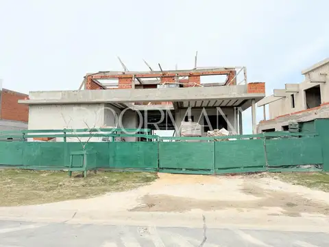 Casa en Venta 4 habitaciones Los Puentes nordelta