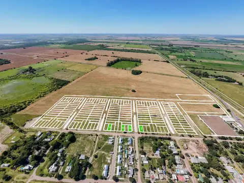 Lote con cuotas y toma de auto en Candioti